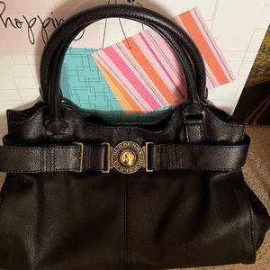 Burberry medium soft grain buckle leather tote